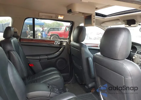 2005 Chrysler Pacifica Touring из США, поврежденный, VIN 2C8GF68445R469837